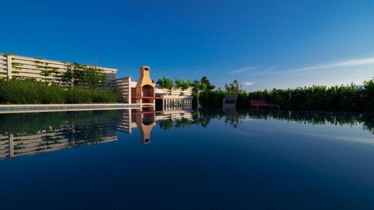 Sea Cats' Villas Sutivan Εξωτερικό φωτογραφία