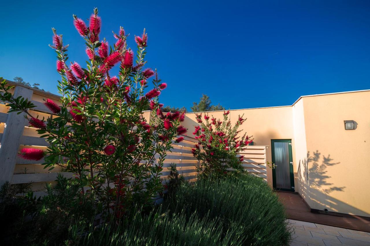 Sea Cats' Villas Sutivan Εξωτερικό φωτογραφία