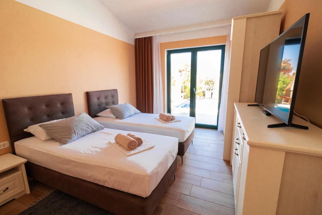Sea Cats' Villas Sutivan Εξωτερικό φωτογραφία