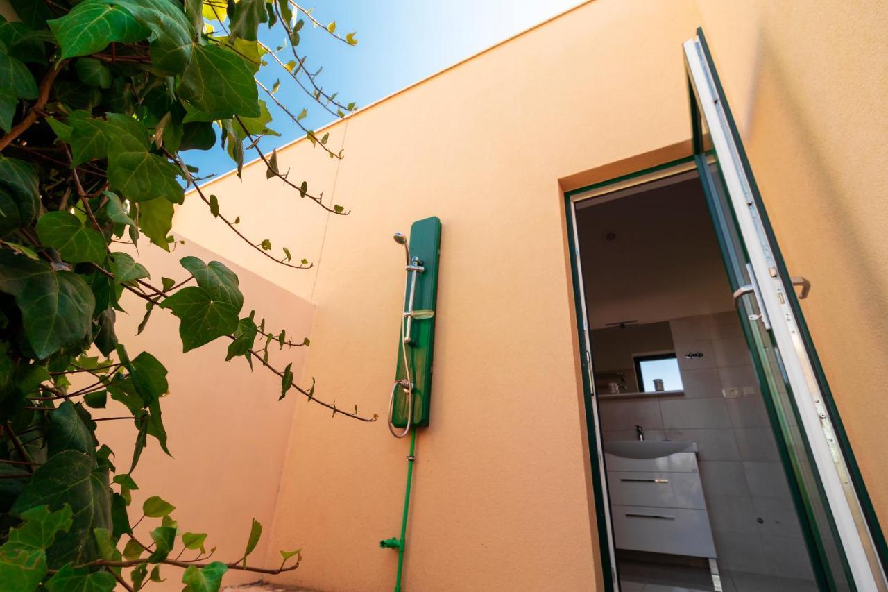 Sea Cats' Villas Sutivan Εξωτερικό φωτογραφία