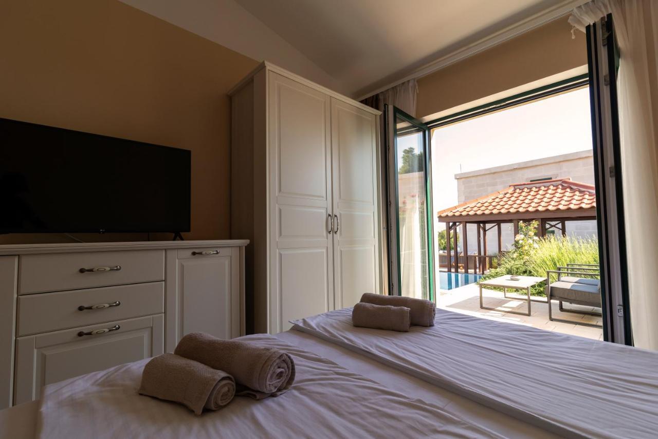Sea Cats' Villas Sutivan Εξωτερικό φωτογραφία