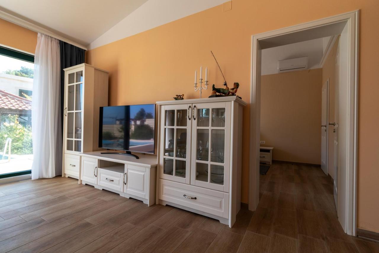 Sea Cats' Villas Sutivan Εξωτερικό φωτογραφία